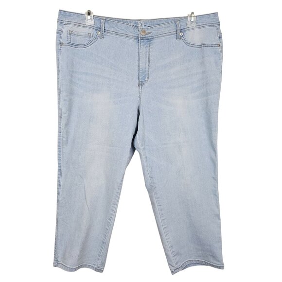 Signature Fit Capri Womens W18 Light Washed Blue Denim Straight Leg Jean Bottoms - Picture 1 of 14